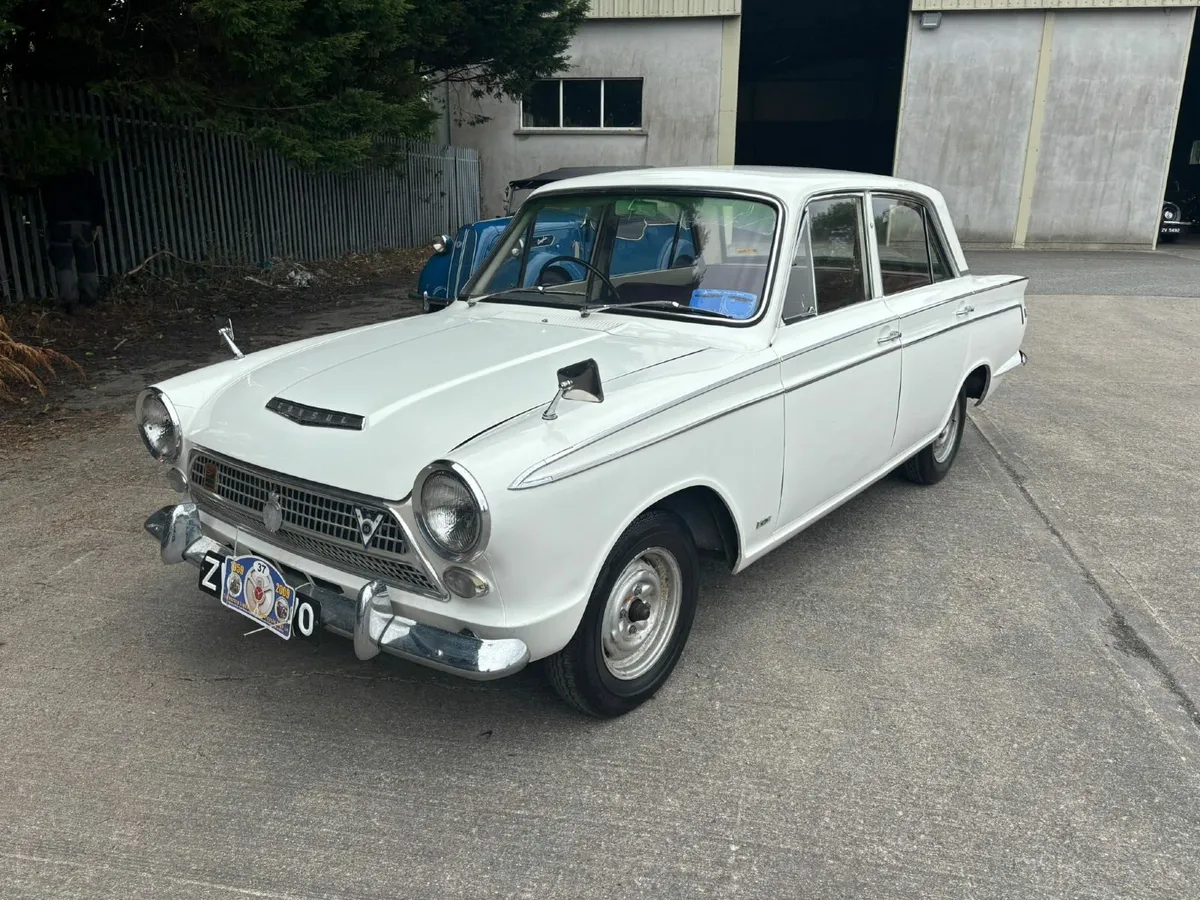 Ford Cortina  Super 116E Collectors Auction 8th Ju - Image 1