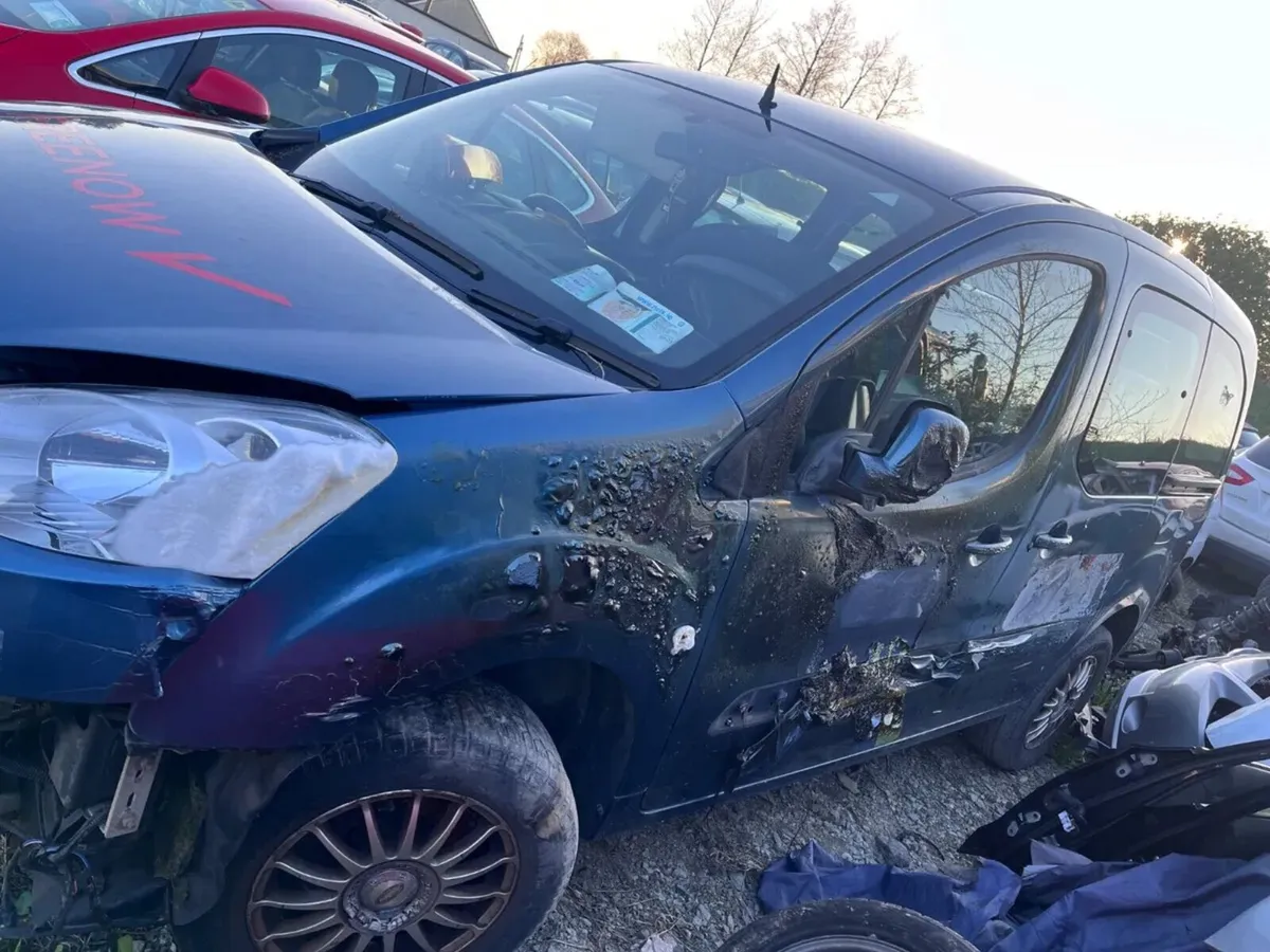 Peugoet Partner 1.6 Diesel Automatic - Image 2