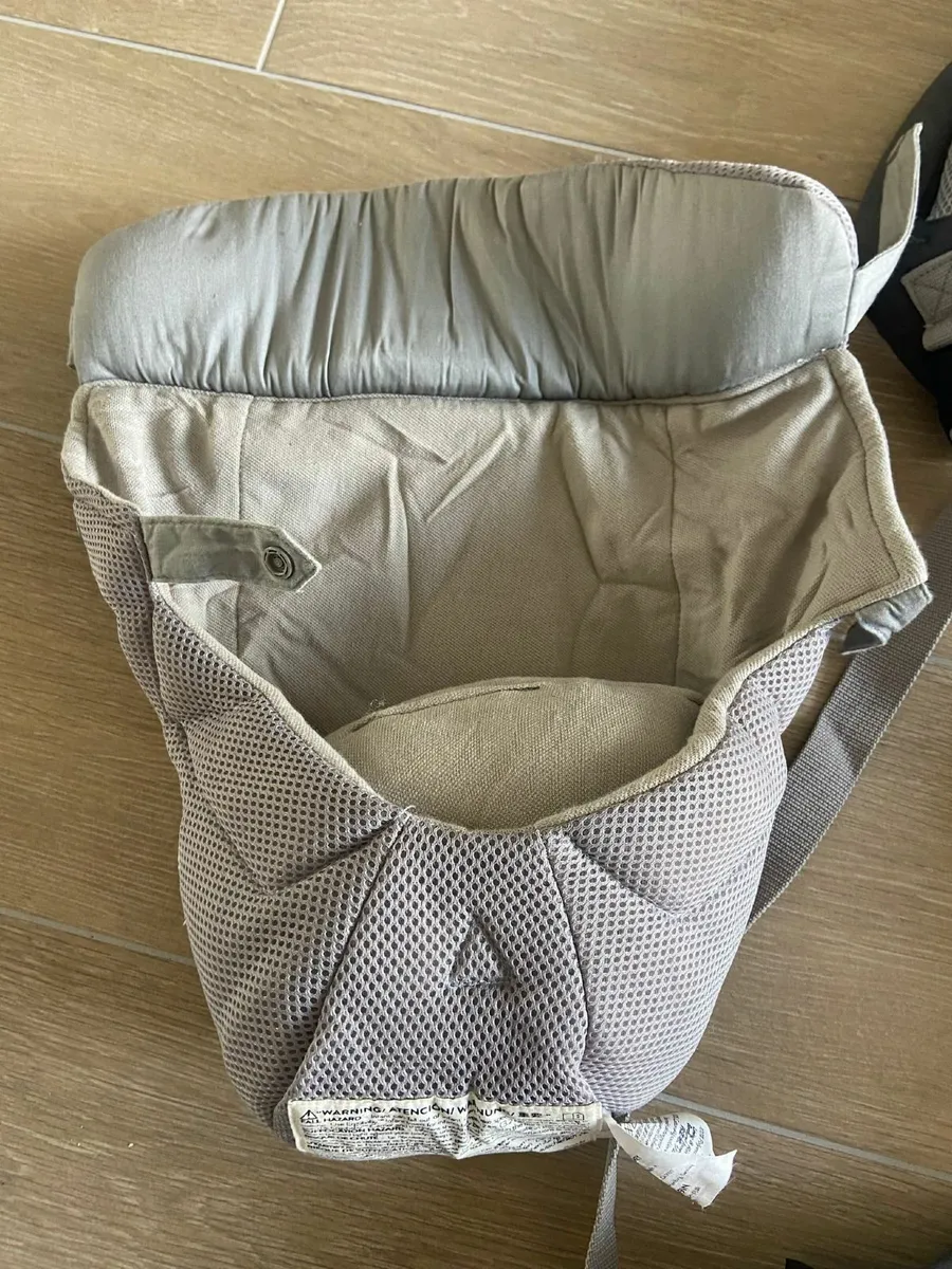 Ergobaby 360 4-position baby carrier - Image 1