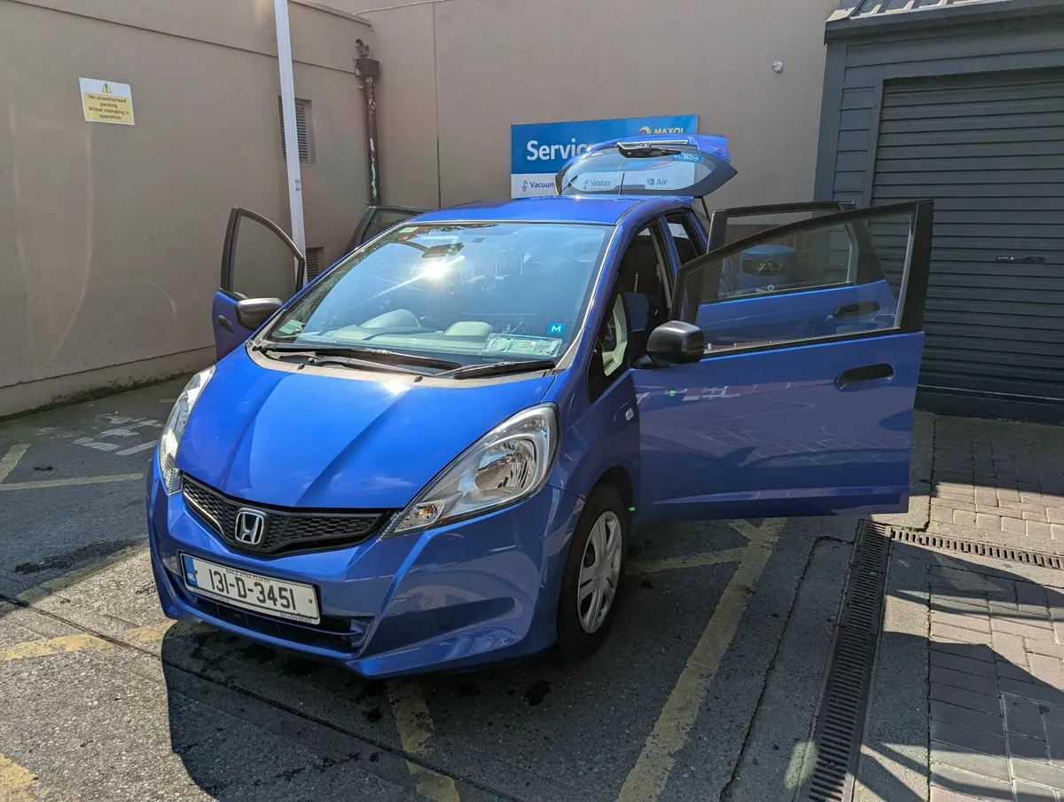 Honda Jazz 131 manual 62KMS NCT-May-2026 - Image 2
