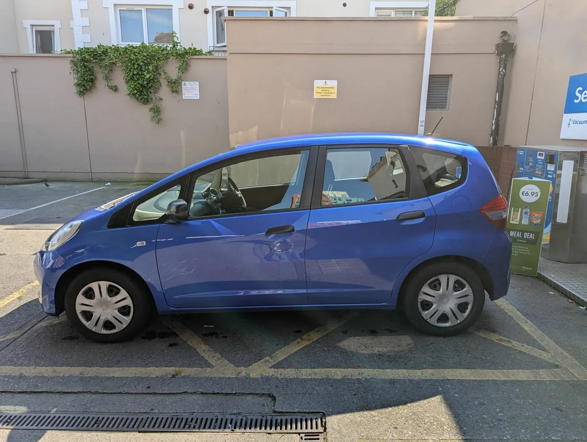 Honda Jazz 131 manual 62KMS NCT-May-2026 - Image 4