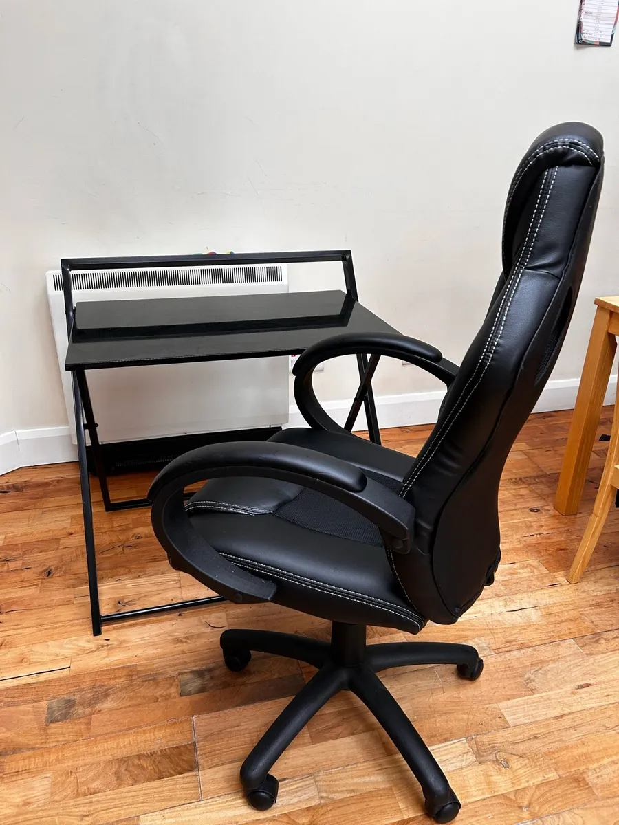 Office chair - Image 1