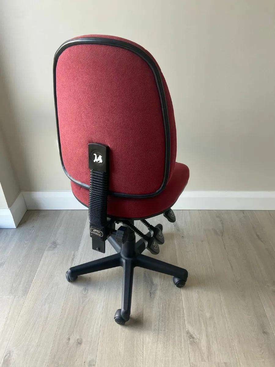 office chair - Image 1