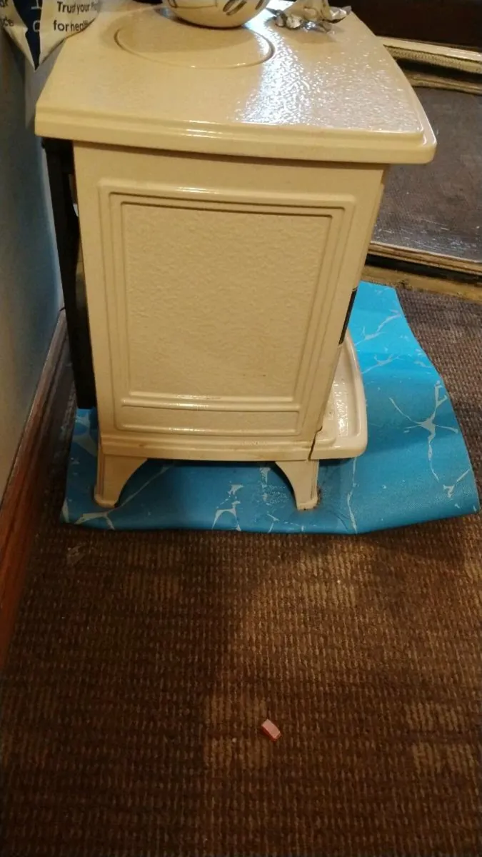 Stove - Image 2