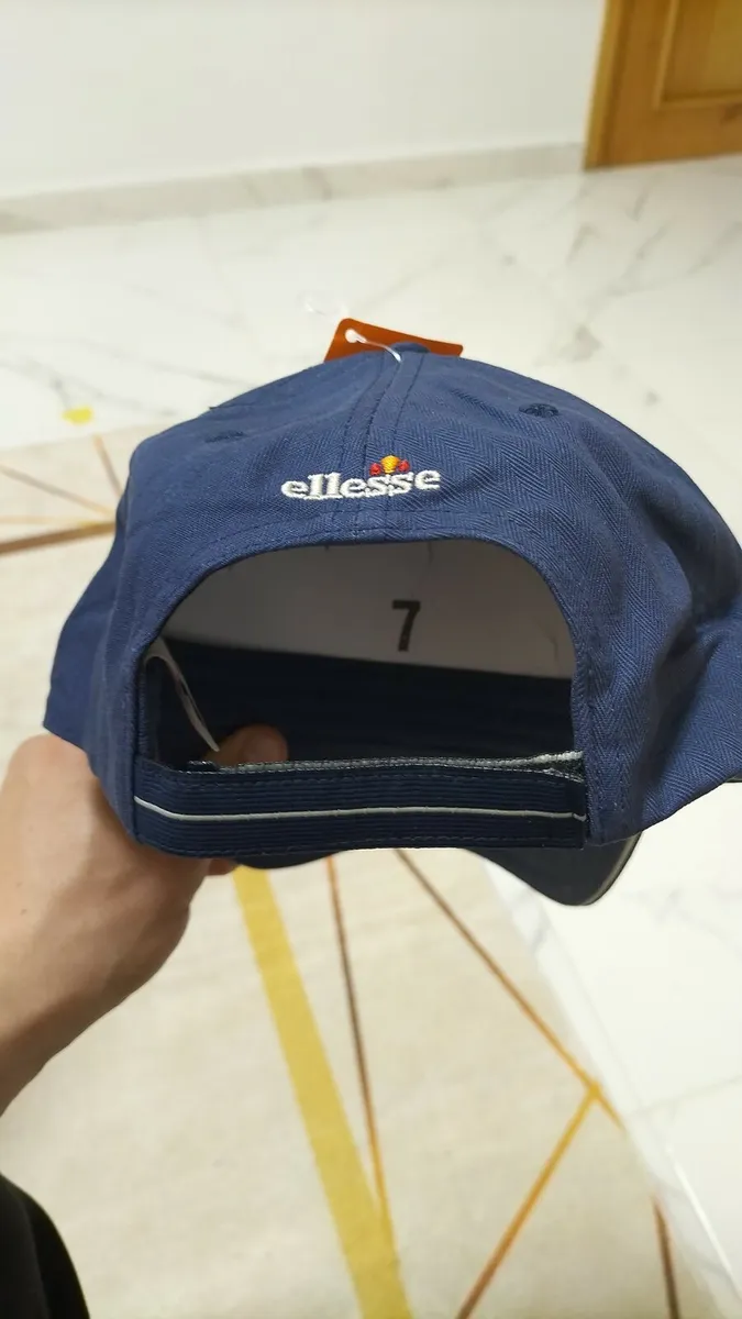 Men's hats - Image 4