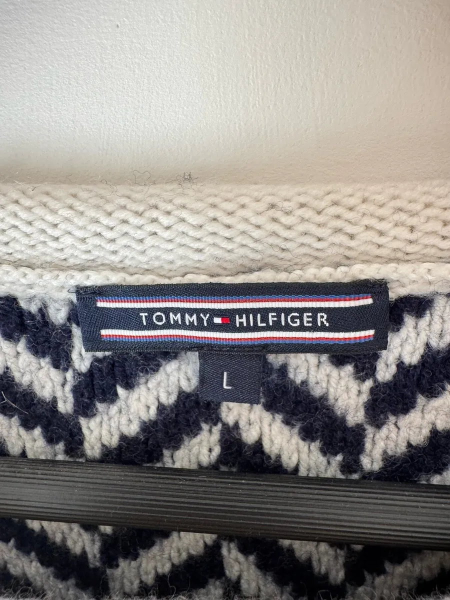 Tommy Hilfiger sweater - Image 2