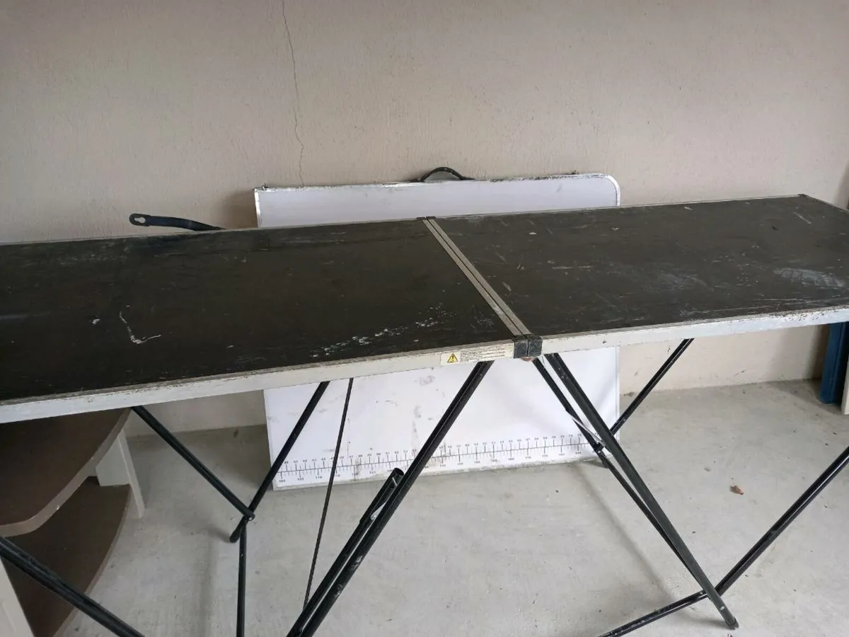 Ladders ,painting materials - Image 2