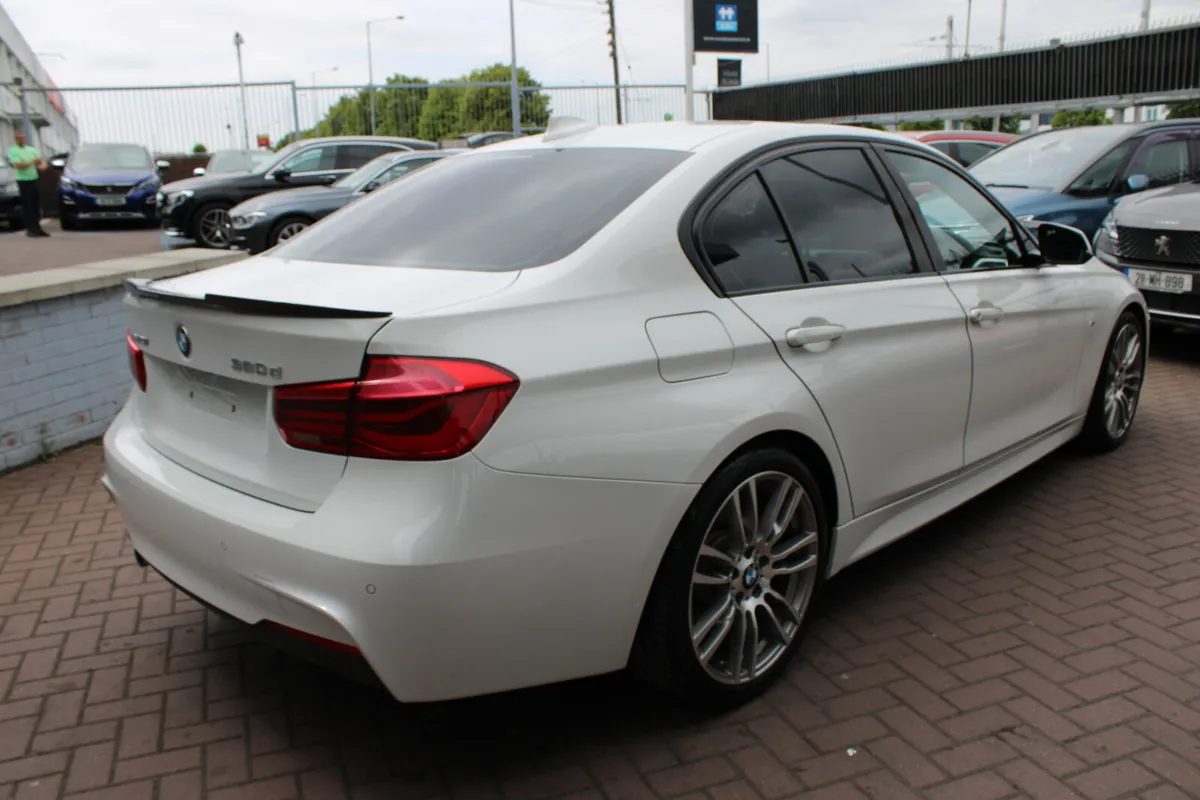 BMW 320D M-SPORT PLUS 4DR SALOON AUTOMATIC - Image 4