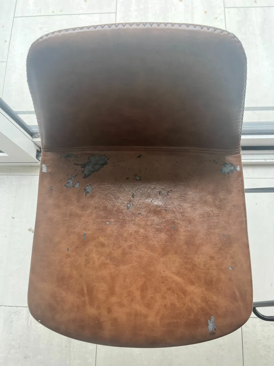 FREE  Bar chairs - Image 2