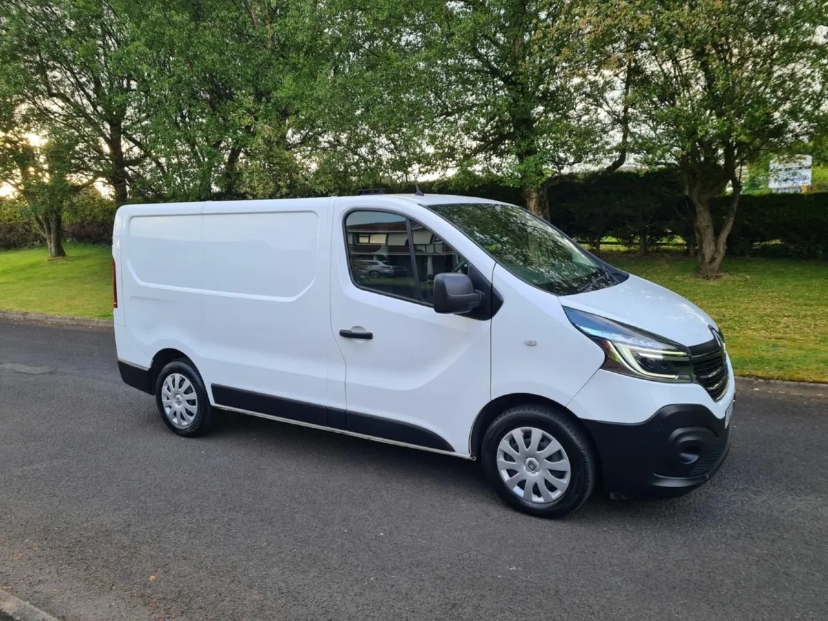 2021 Renault Trafic 2.0 DCI Business+ Energy - Image 1