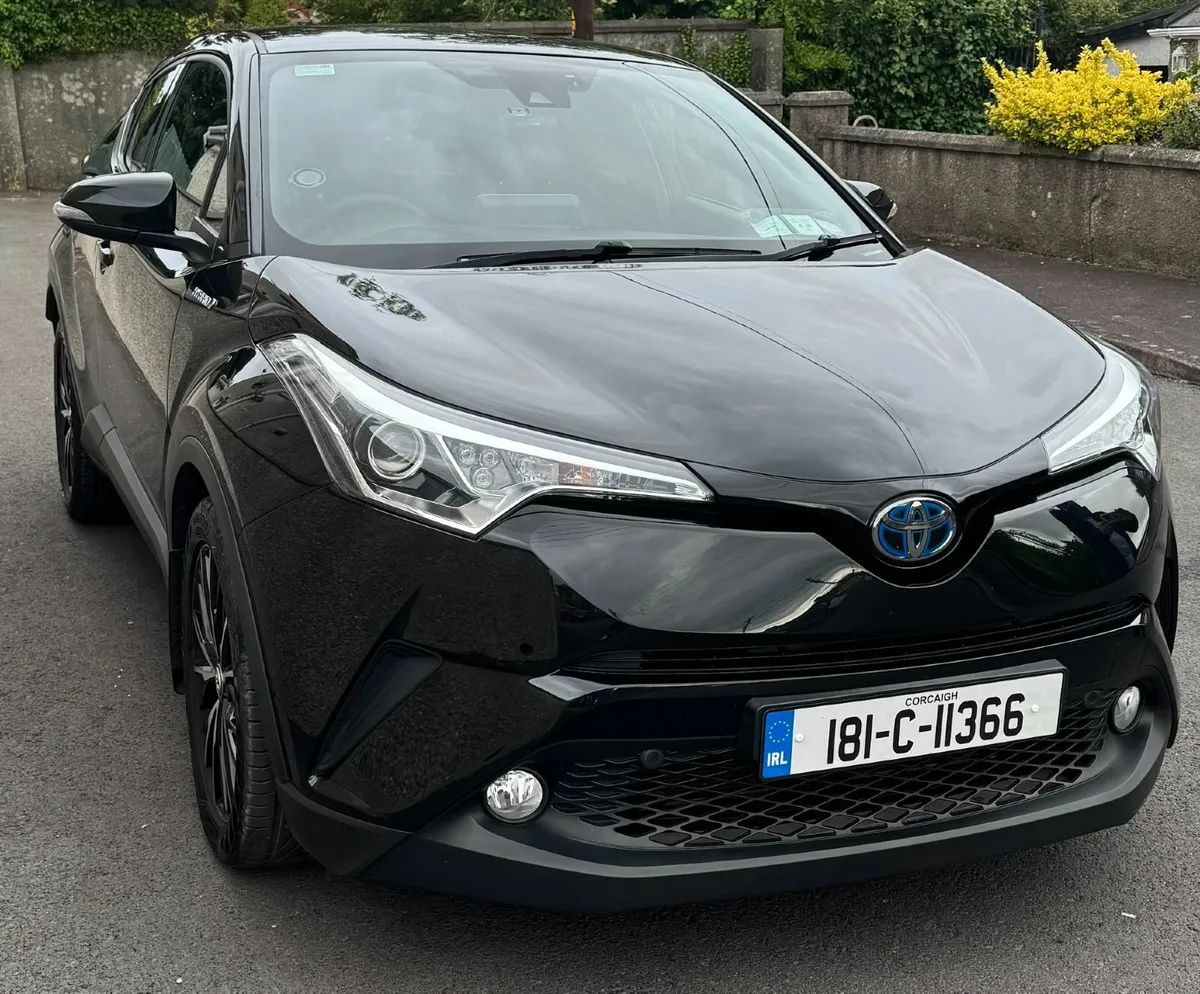 Toyota C-HR 1.8 Hybrid Sol 2018 - Image 1
