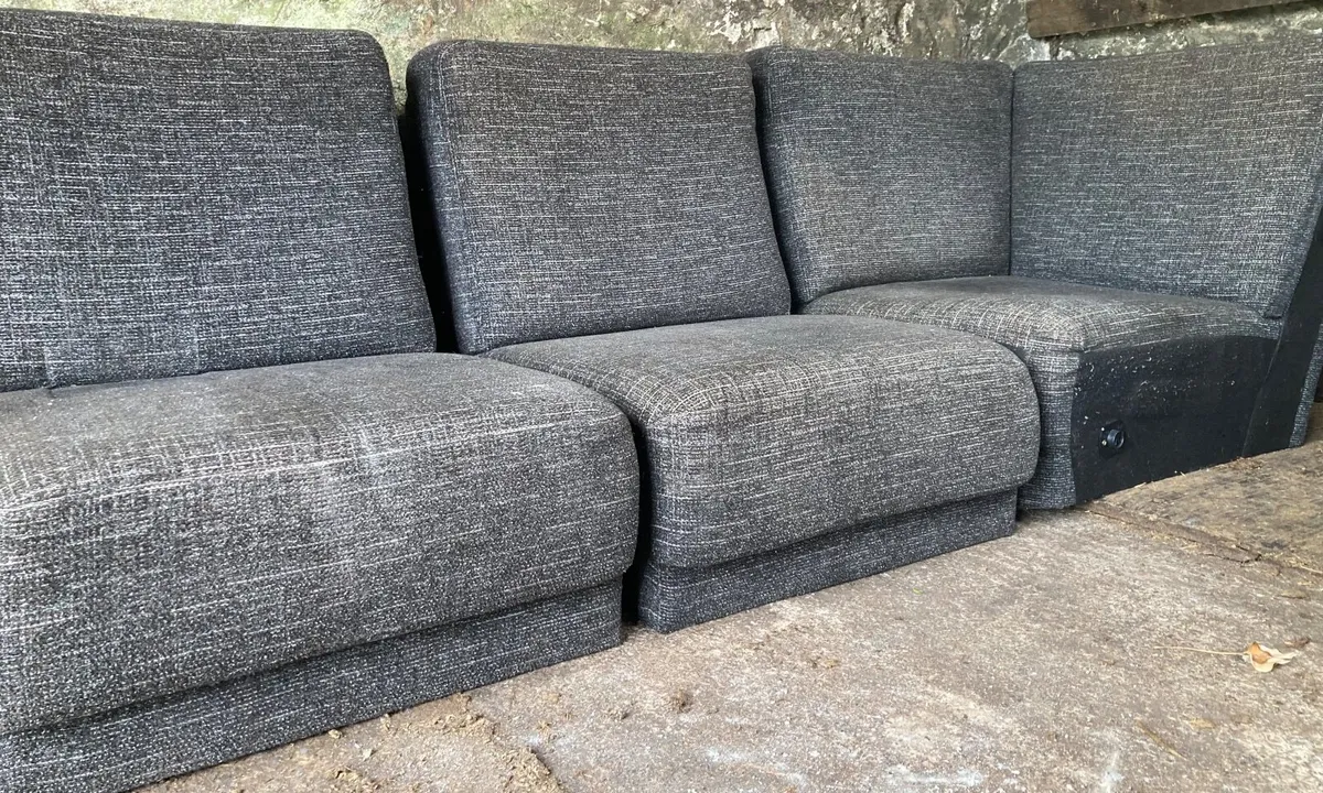 Couch - Image 4