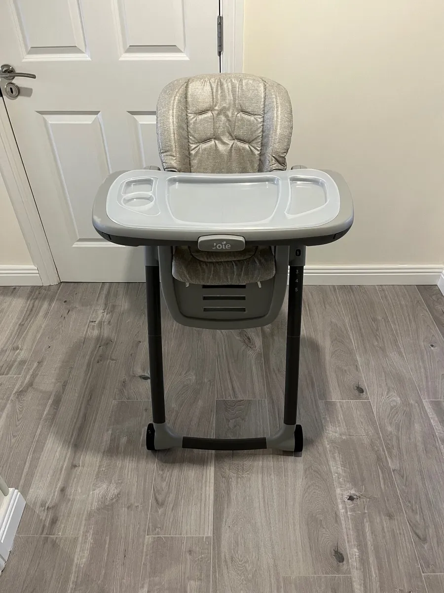 High chair - Image 1