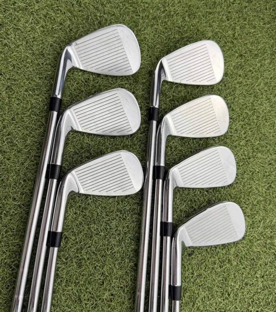 WILSON STAFF D9 FORGED IRONS / 4-PW / STIFF - Image 3