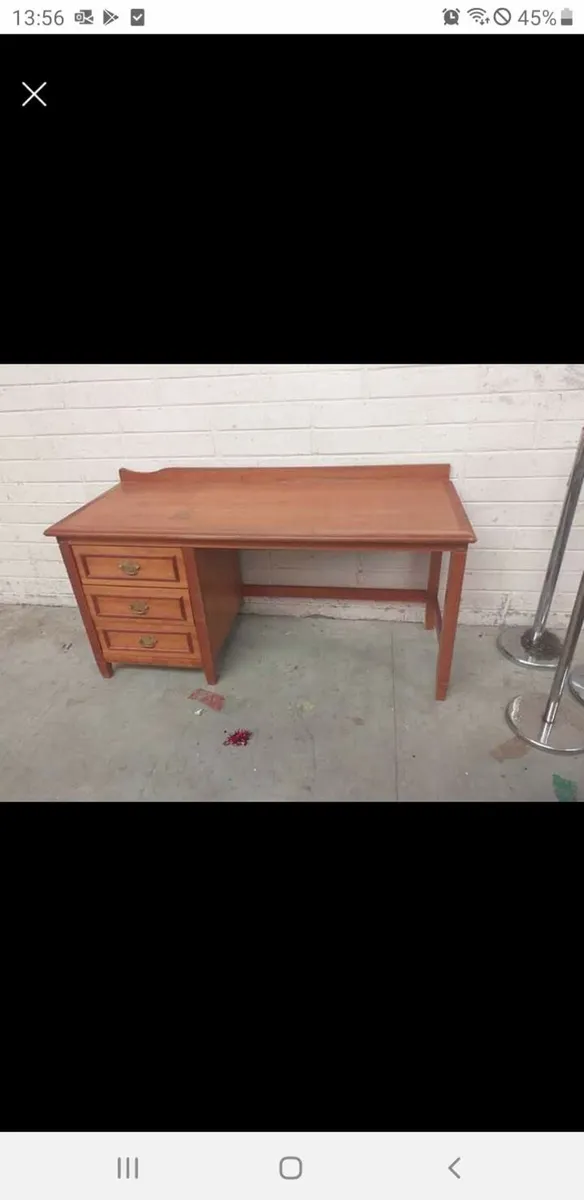 Hotel desk