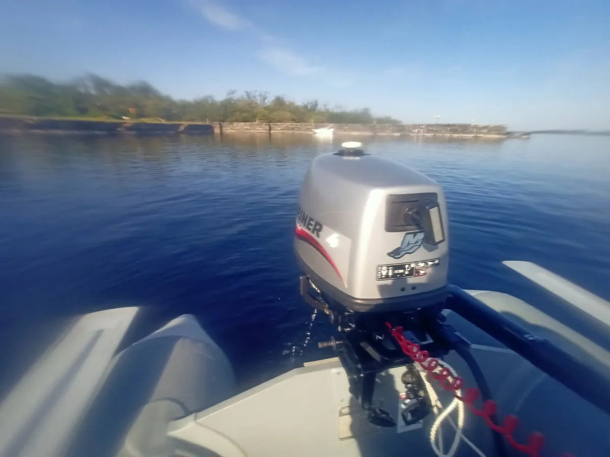 4HP 4 Stroke Mariner outboard engine - Image 1
