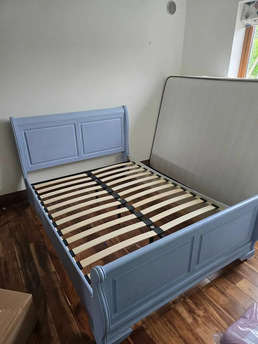 Kingsize bed