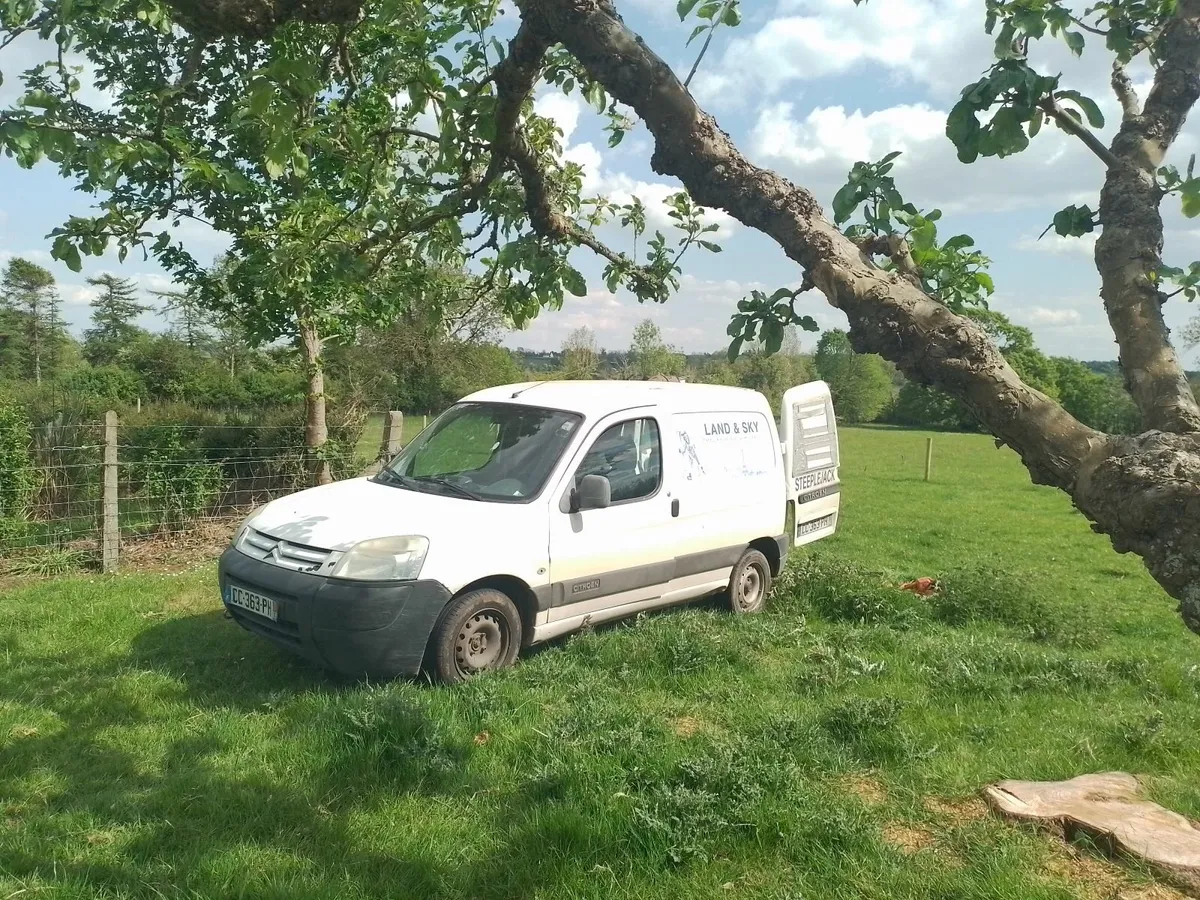 Van Berlingo 2L Left hand drive - Image 3