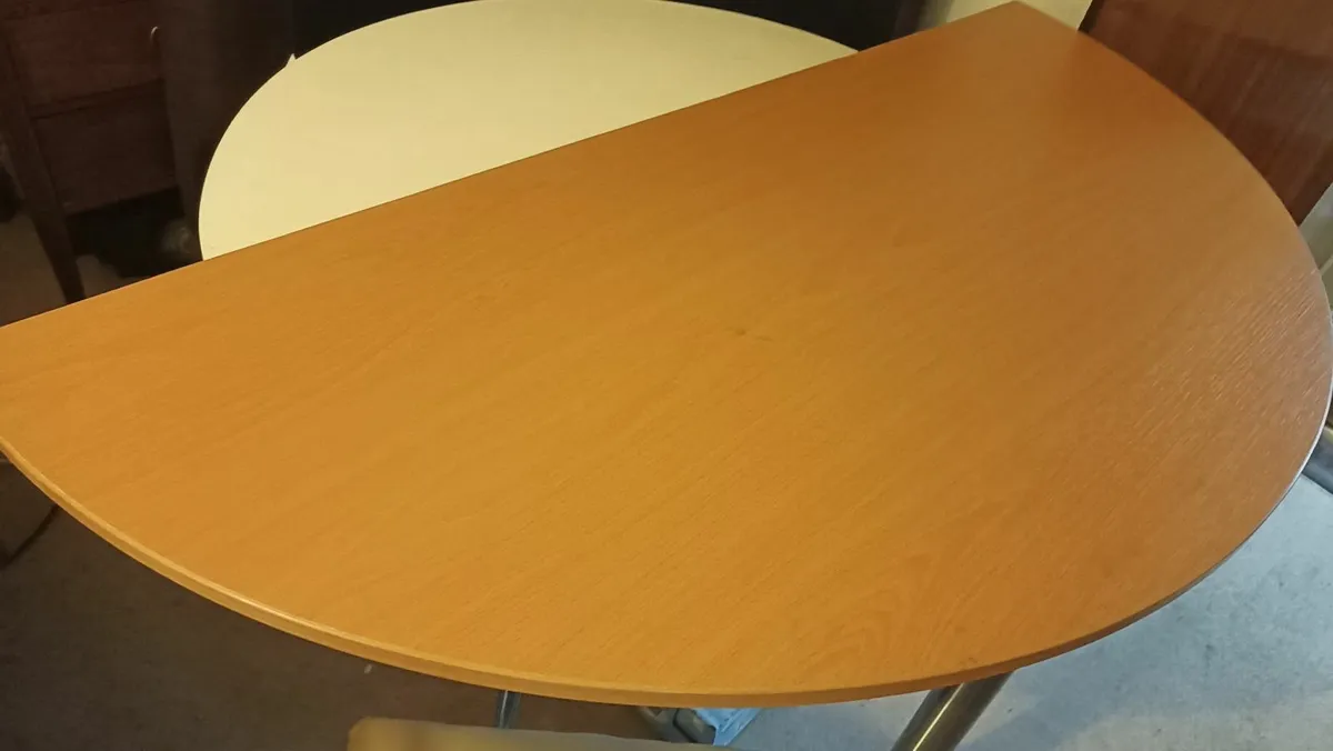 Semi-Circular Table - Image 1