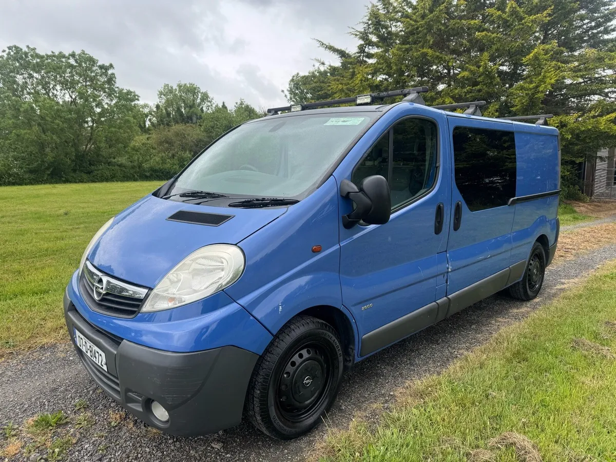Opel vivaro camper van - Image 1