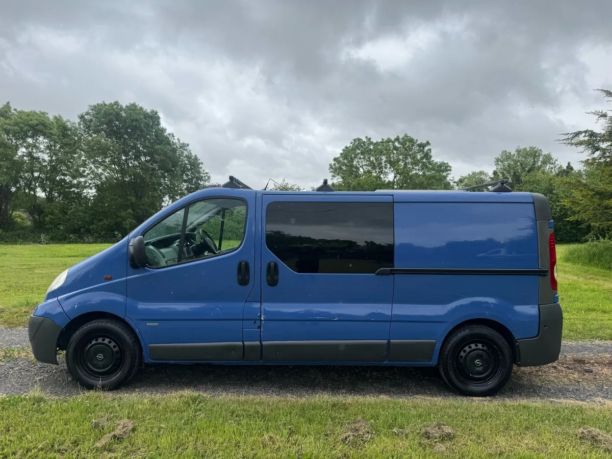 Opel vivaro camper van - Image 4