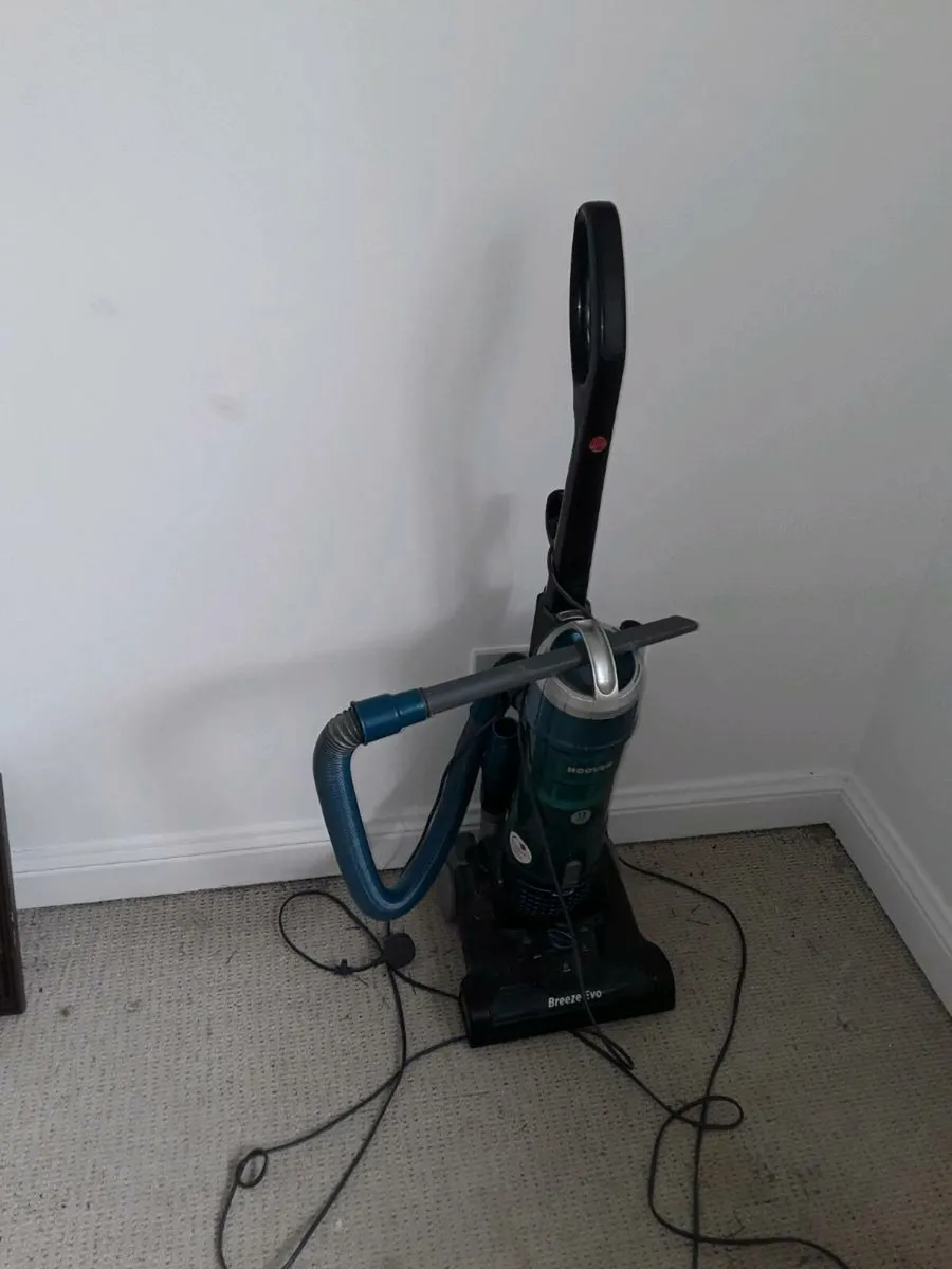 2 vacuum cleaners Hoover and morphy Richard's - Image 4
