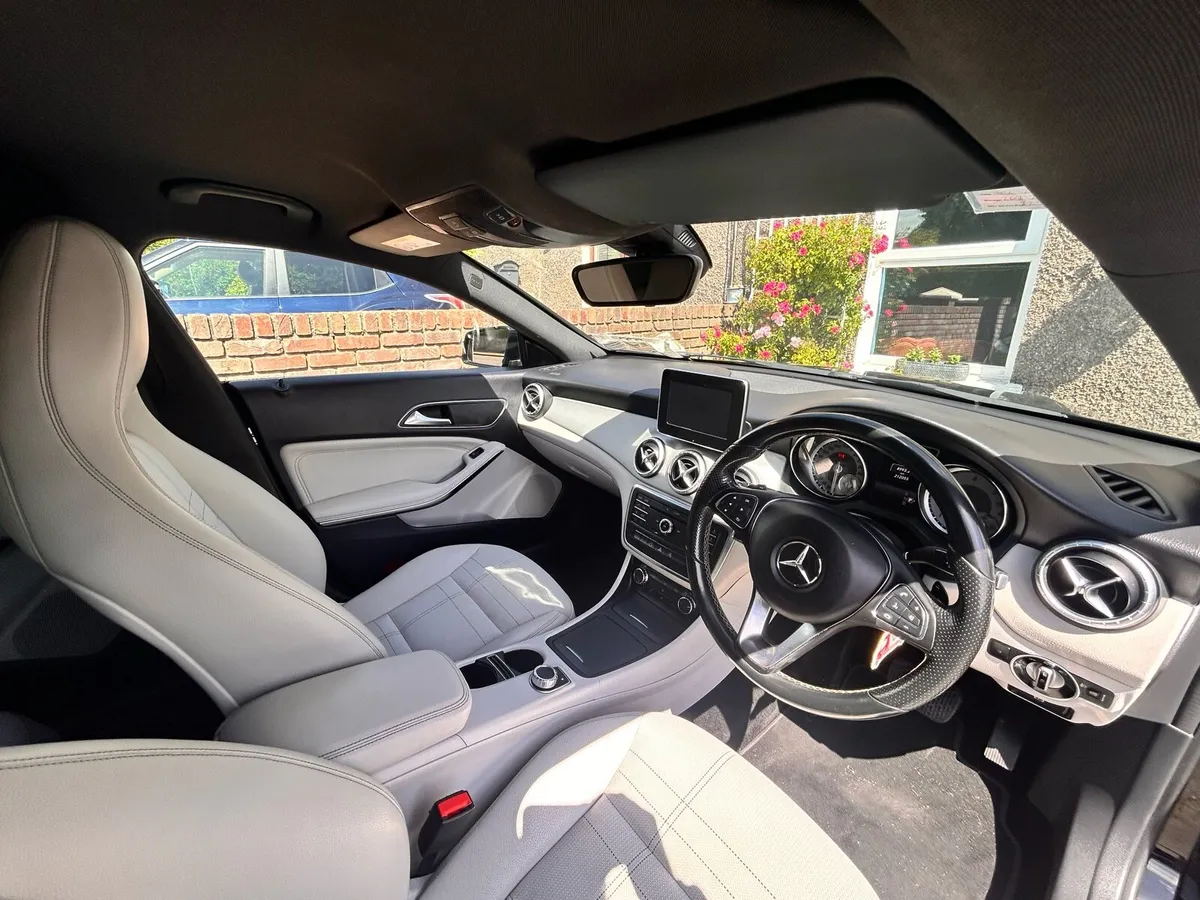 Mercedes Benz CLA Urban Shooting Brake Estate - Image 2