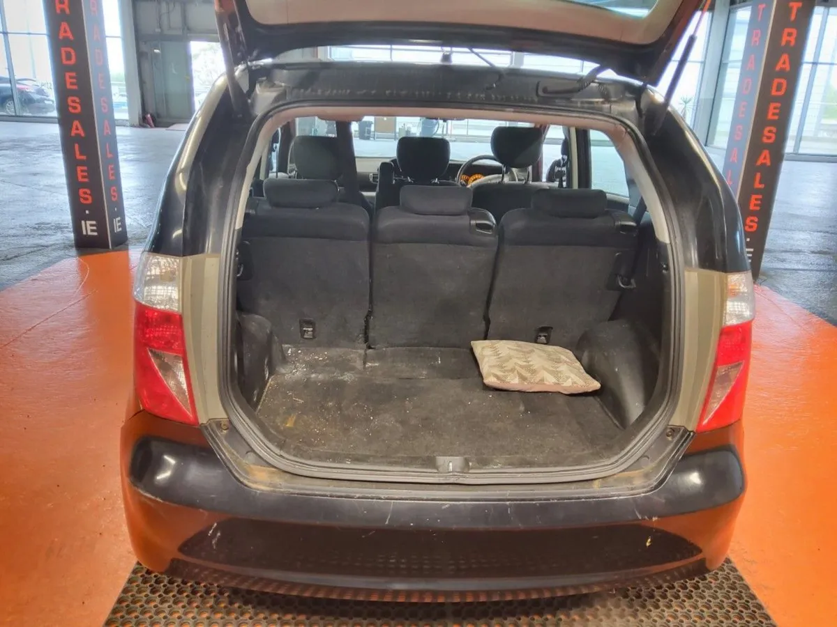 Honda FR-V 1.7 SE - Image 4