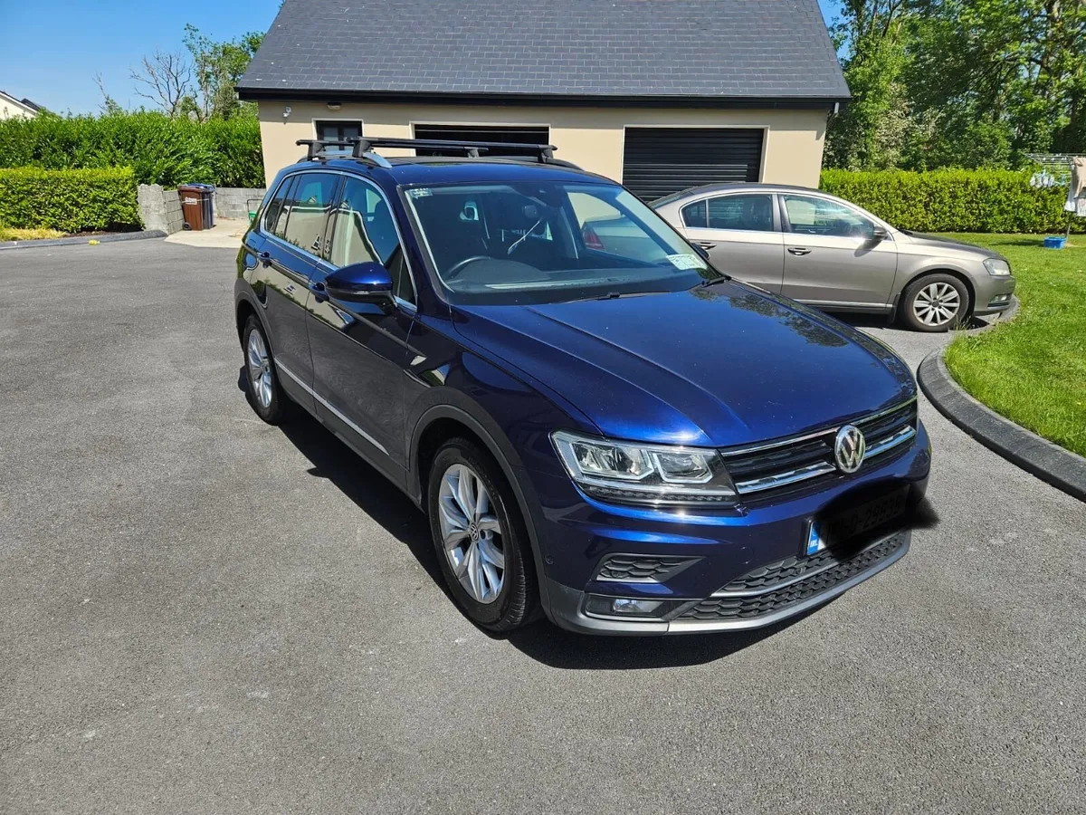 Car - Image 1