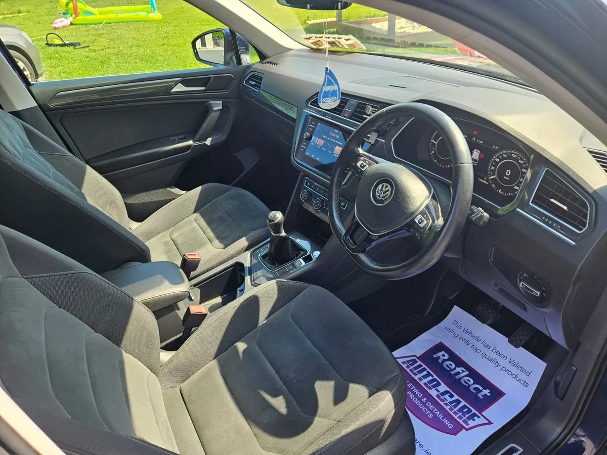 Car - Image 3