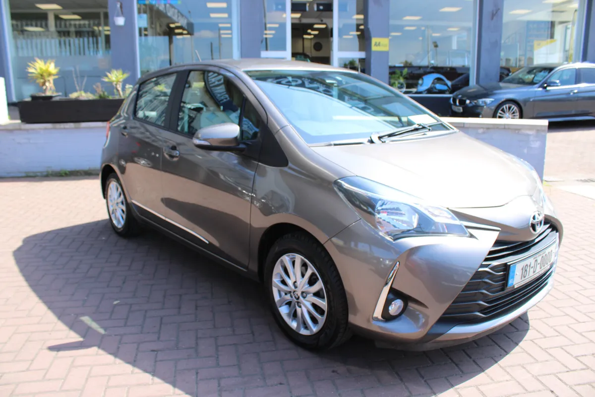 TOYOTA YARIS 1.0 LUNA 5DR HATCHBACK ONLY 25,000KMS - Image 1