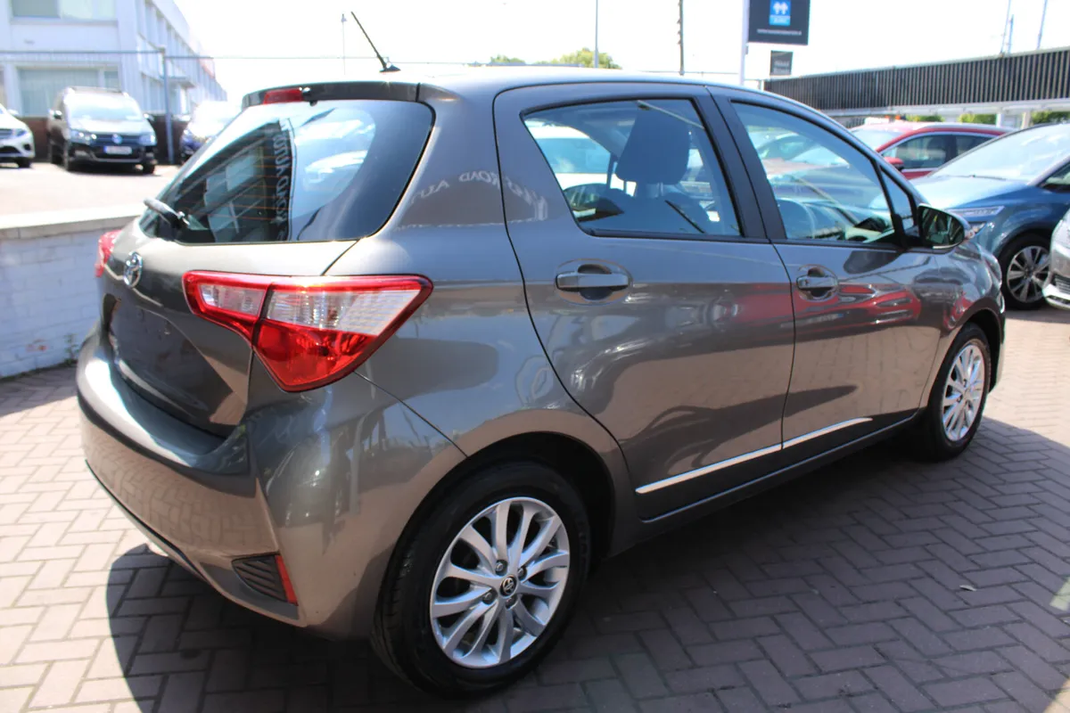 TOYOTA YARIS 1.0 LUNA 5DR HATCHBACK ONLY 25,000KMS - Image 4