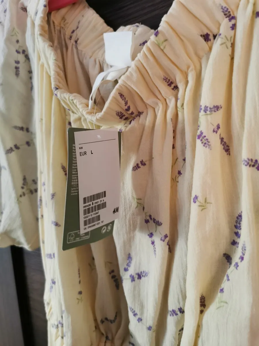 H&m new dress - Image 2