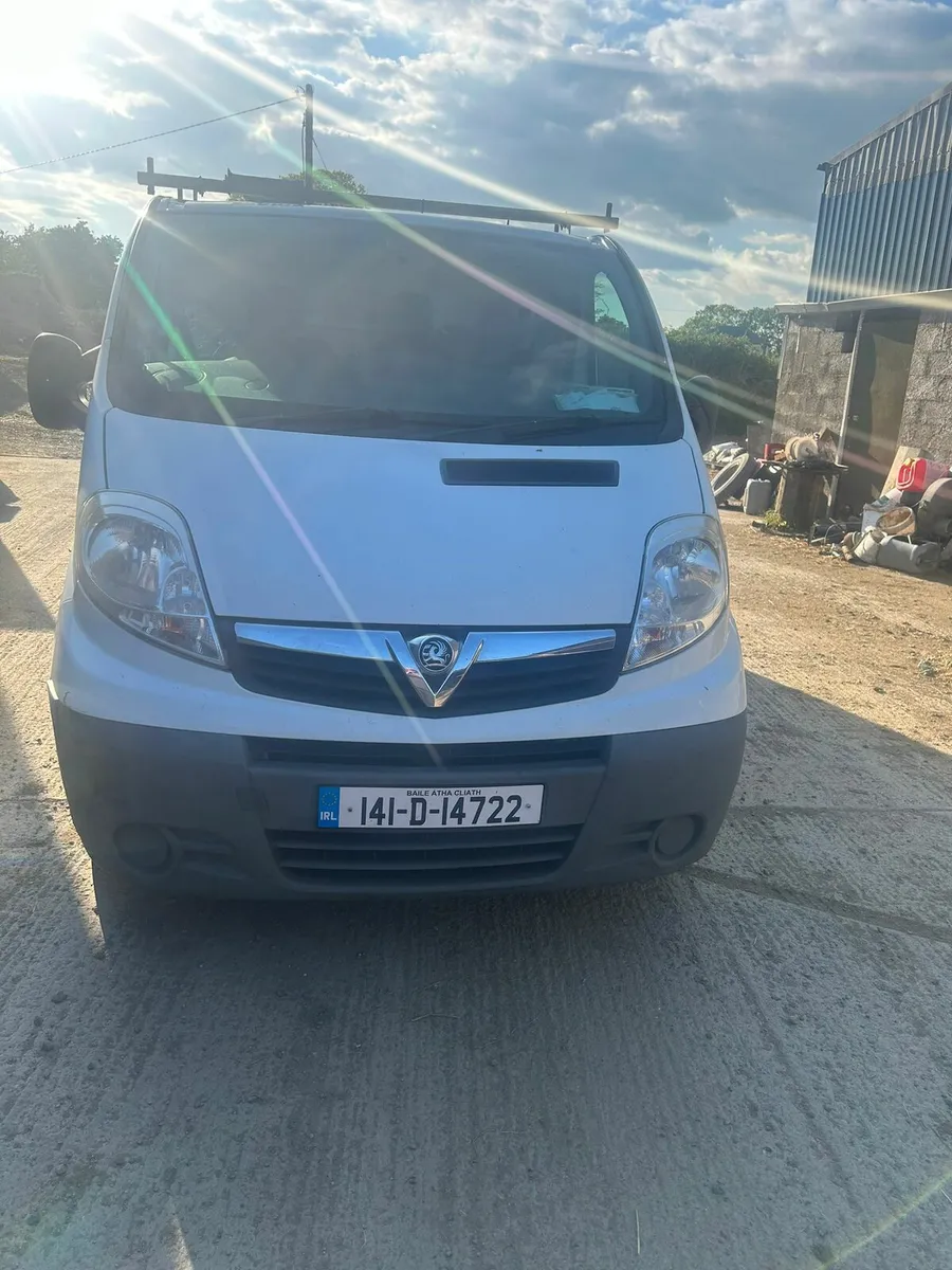 Vauxhall vivaro 2 litre van - Image 2