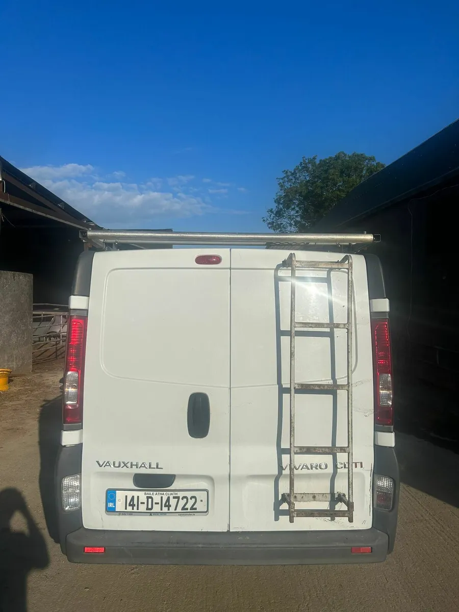 Vauxhall vivaro 2 litre van - Image 4