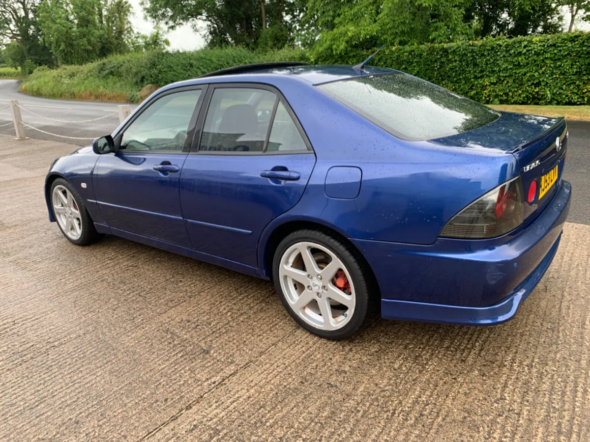 2003 LEXUS IS200 TTE SE AUTO | 18" TTE ALLOYS - Image 3