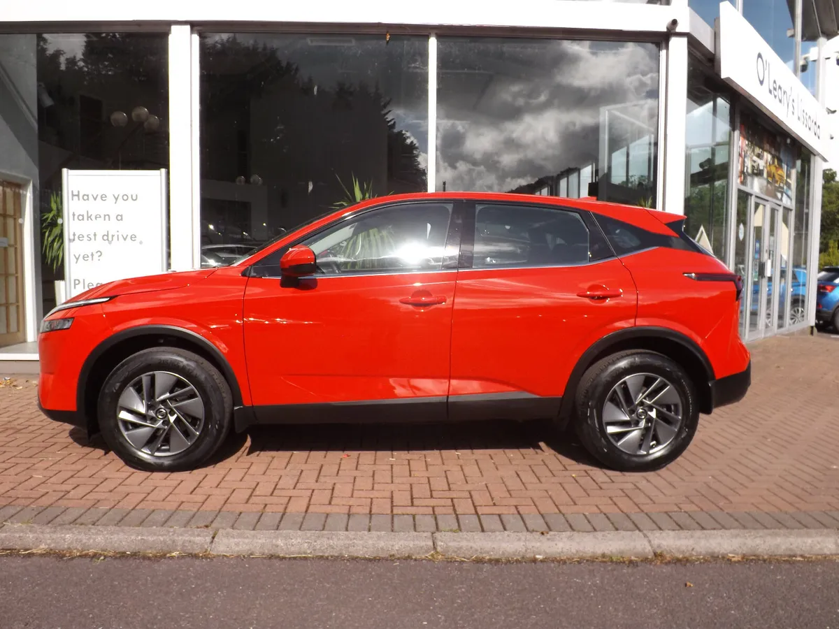 2021 Qashqai 1.3 SV, Red, Only 33km, - Image 4