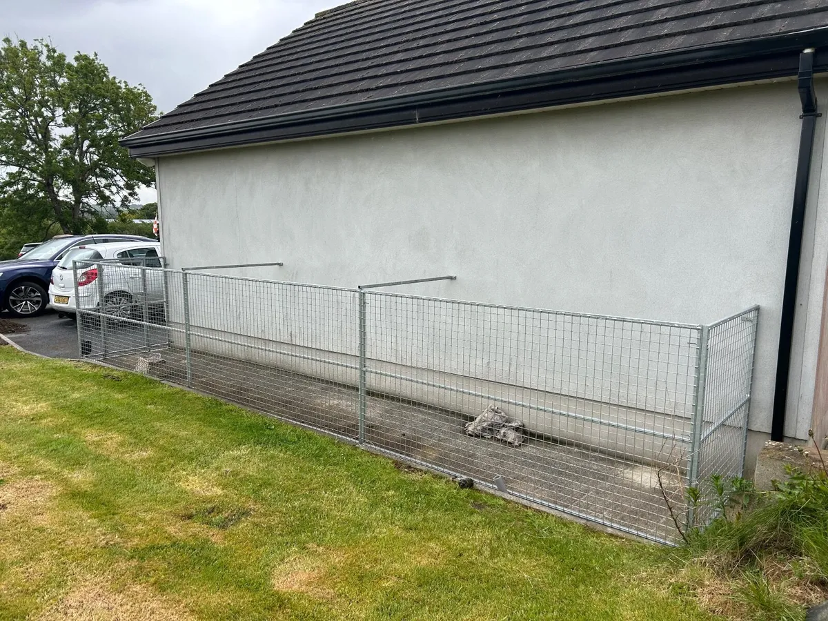 Two Dog pen’s - Image 4