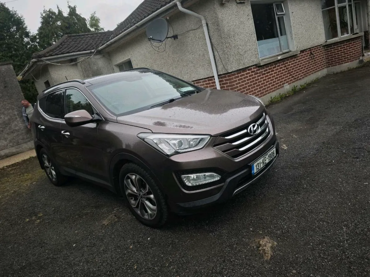 Hyundai Santa FE - Image 1