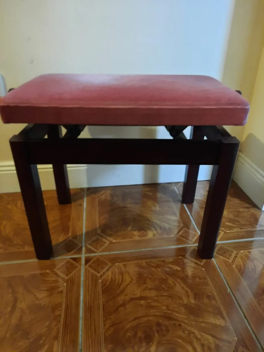 Piano stool - Image 1
