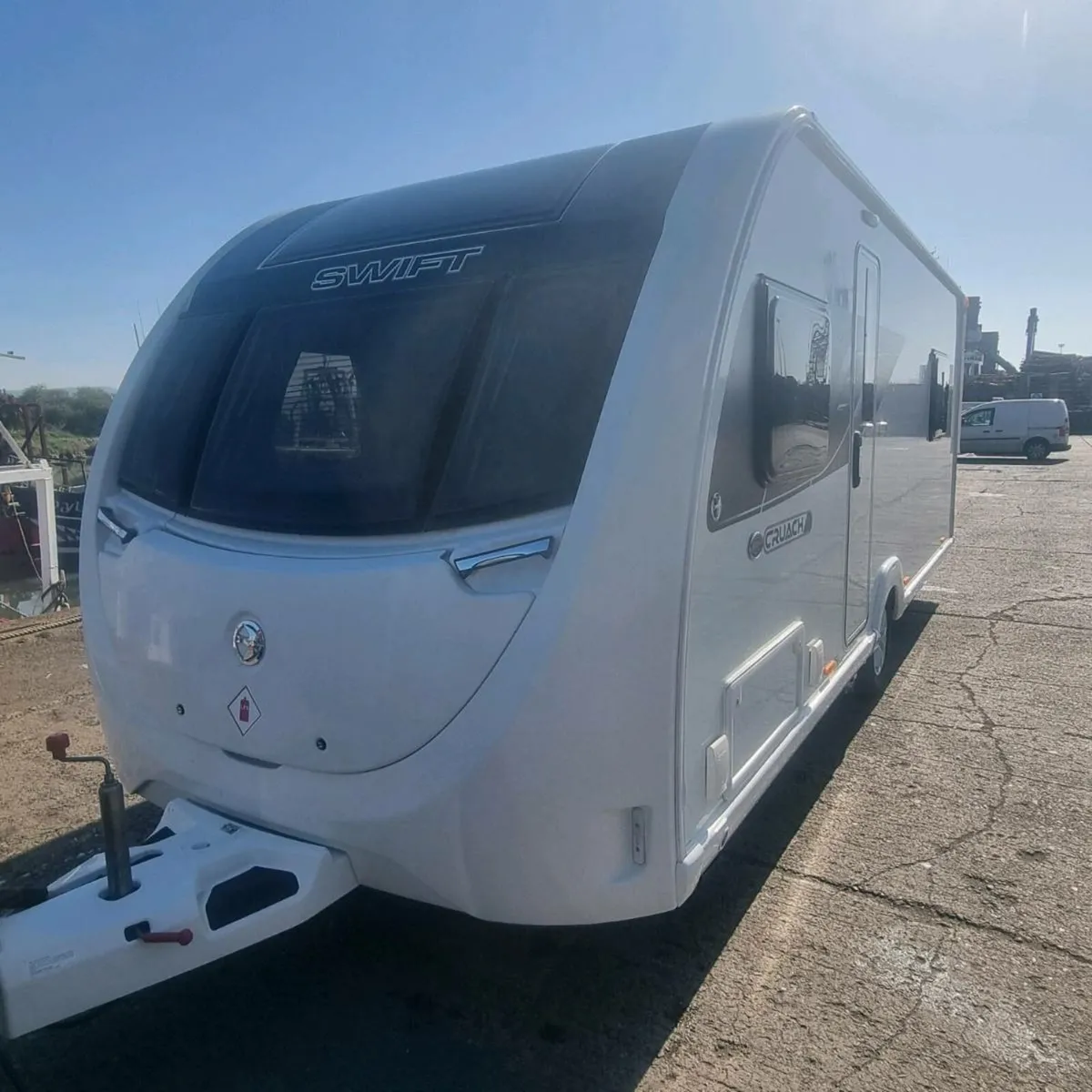 2021 swift caravan - Image 1