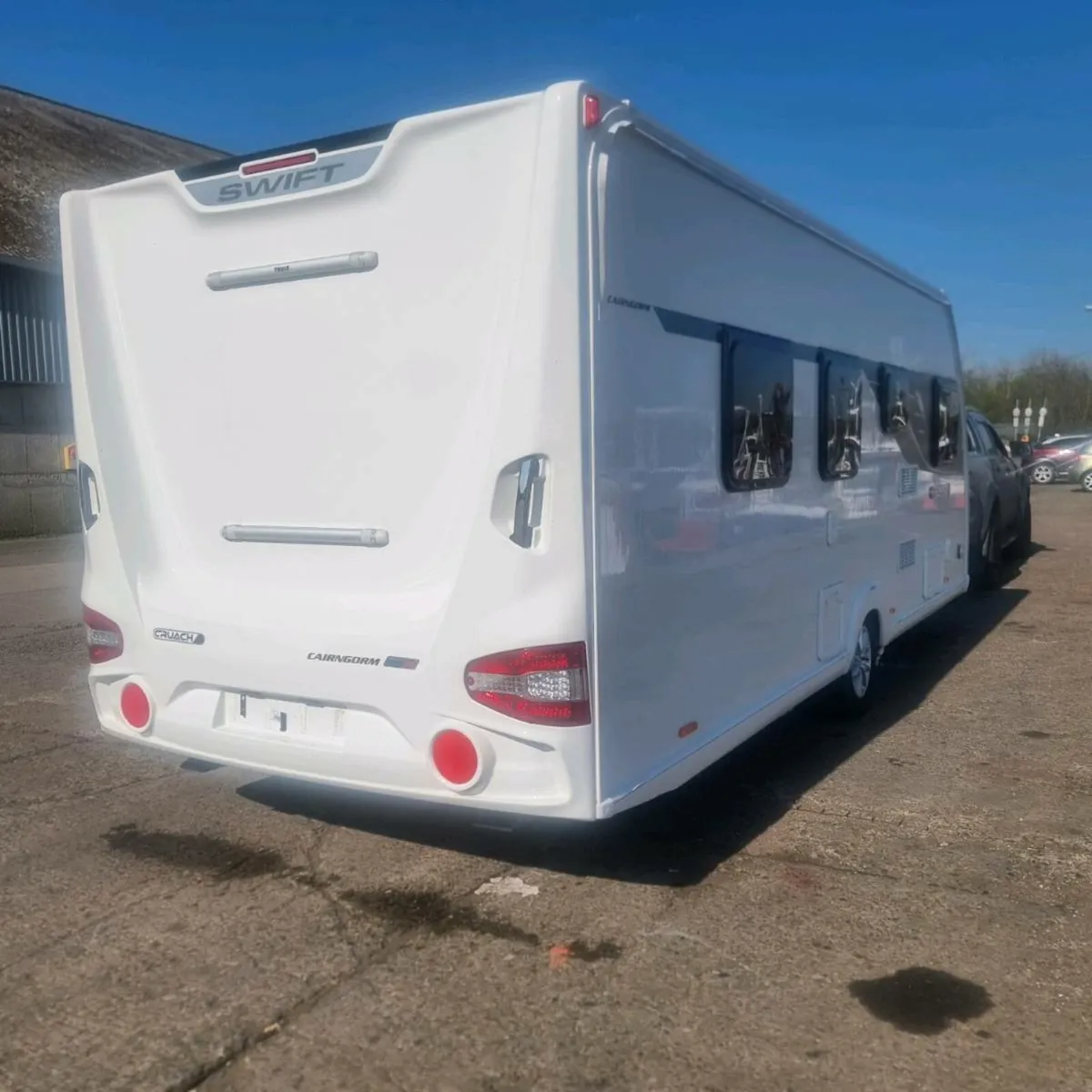 2021 swift caravan - Image 3