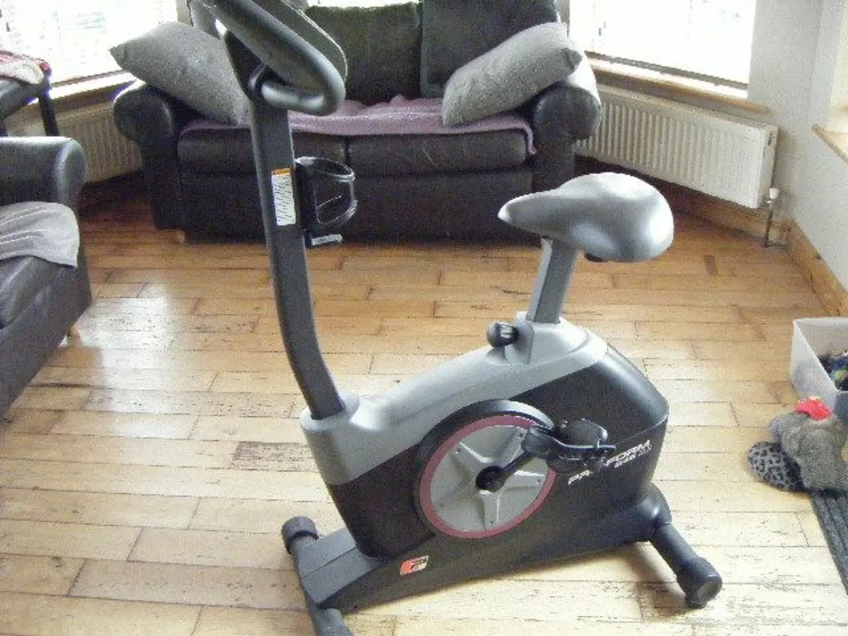 Exercise bike - Image 1