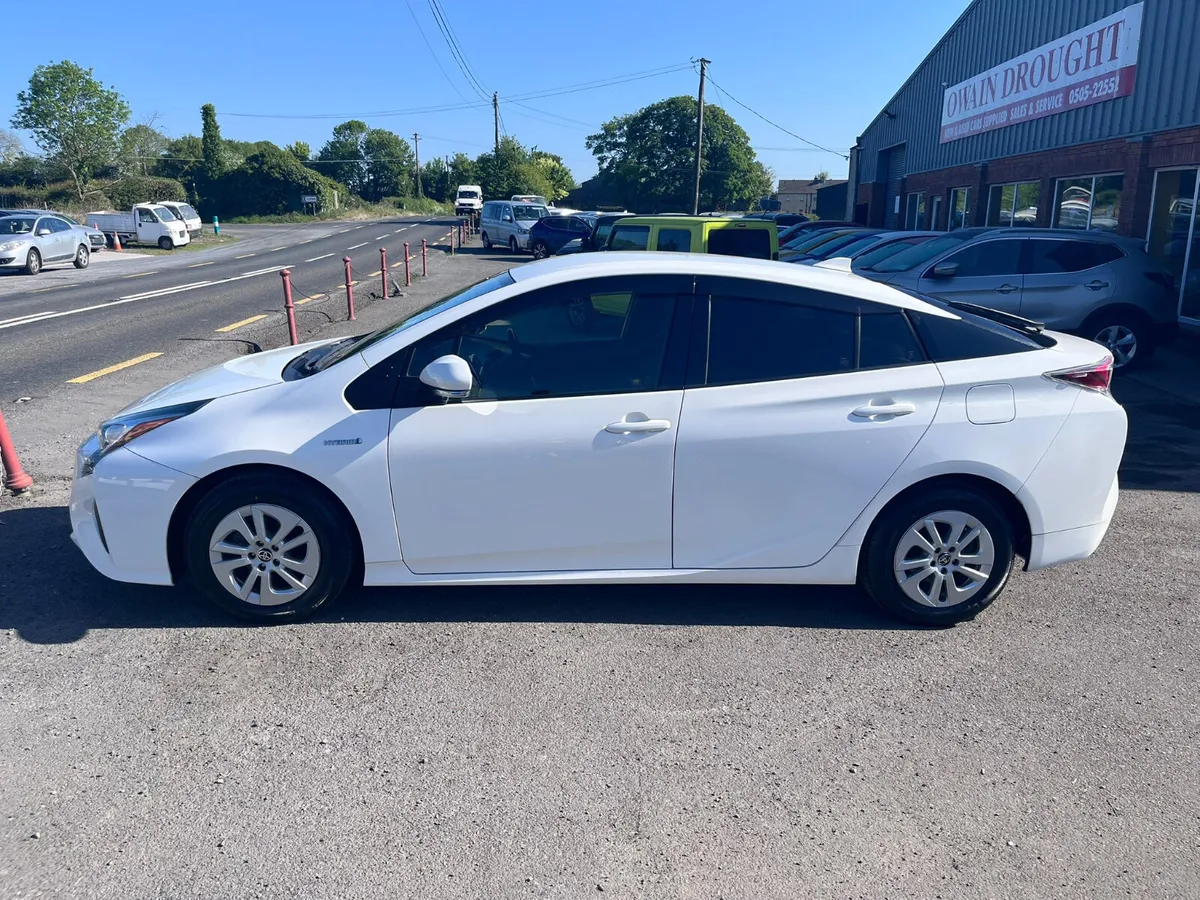 2018 TOYOTA PRIUS HYBRID LUXURY - Image 4