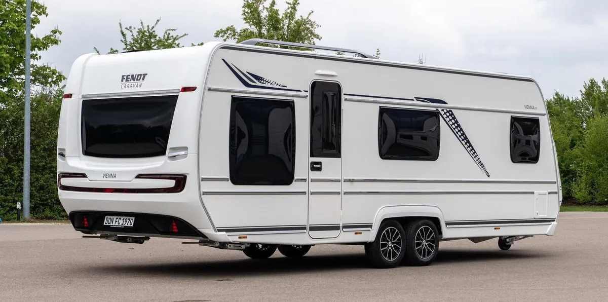 NEW 2026 FENDT VIENNA 650/700 LUXURY CARAVAN - Image 2