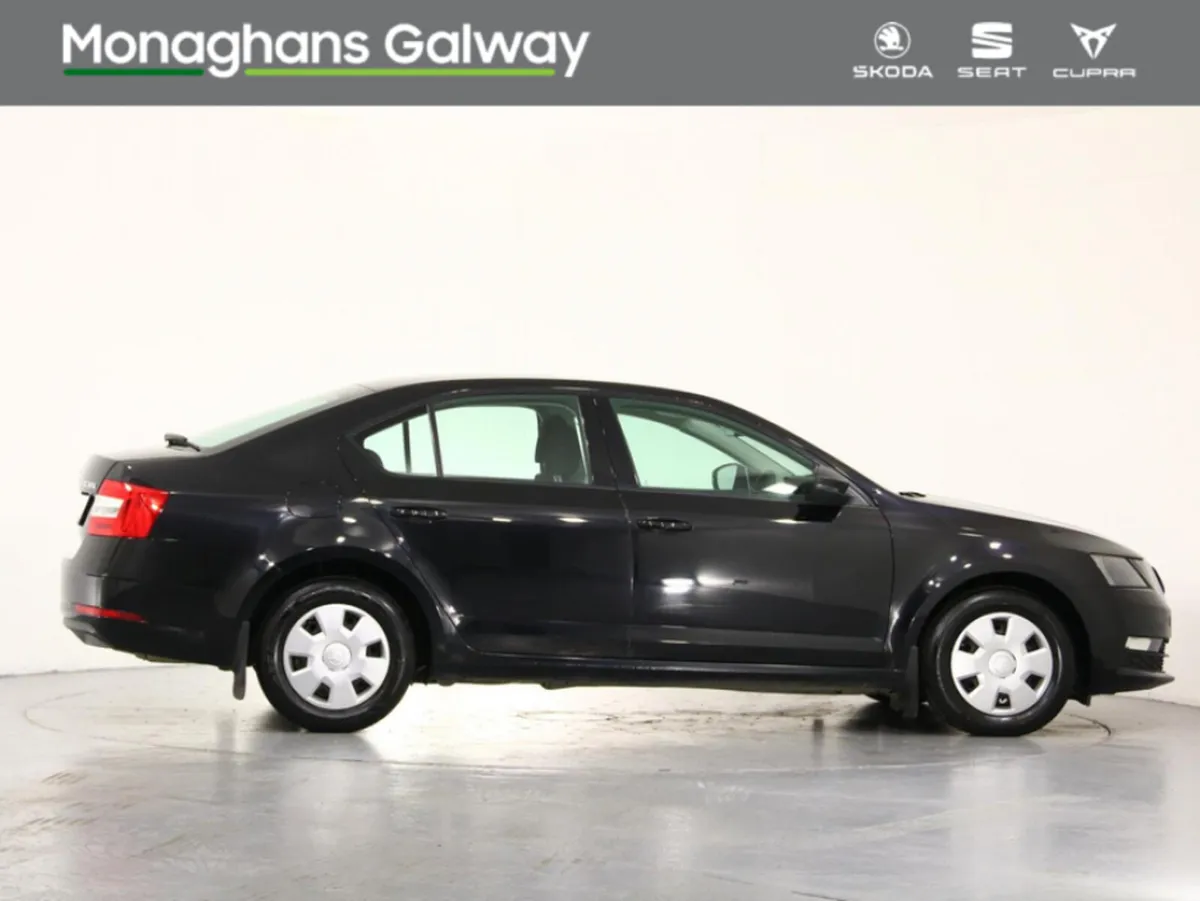 Skoda Octavia ACTIVE 1.6 TDI 115 115HP 4DR - Image 3