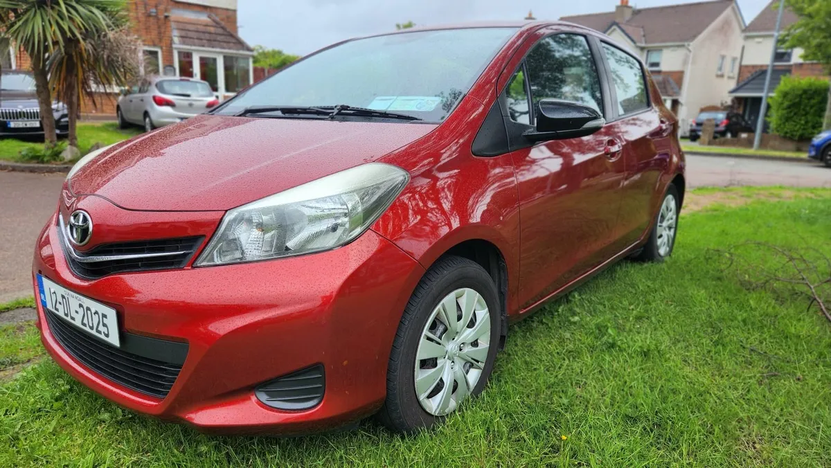 Toyota Yaris 2012 - Image 4