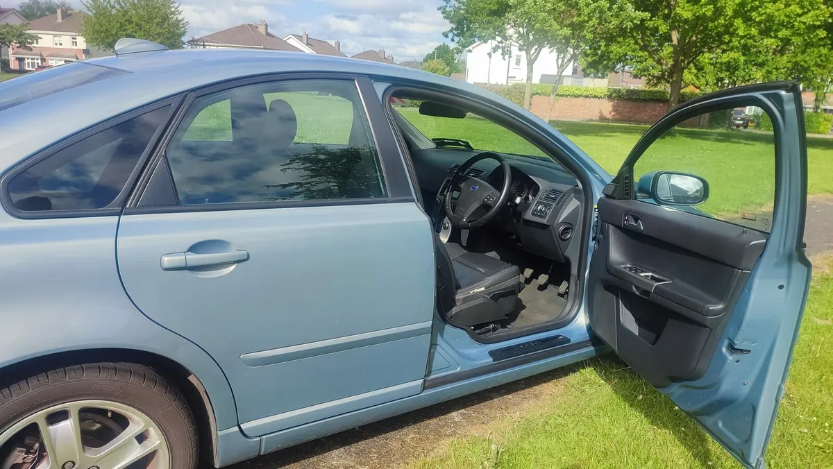 Volvo S40 2008 - Image 3