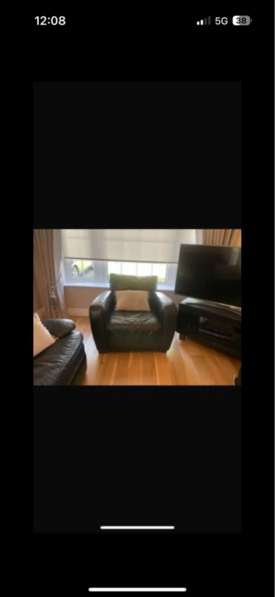 Leather natussi Couch - Image 2
