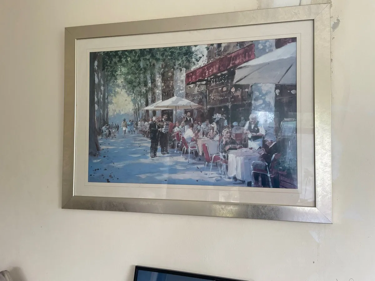 Large restaurant theme picture - Image 3